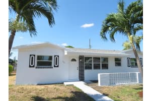3200 NW 211th St, Miami Gardens, FL 33056, Sold 07/17/24