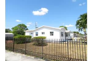 3200 NW 211th St, Miami Gardens, FL 33056, Sold 07/17/24