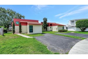 10024 SW 14th St, Pembroke Pines, FL 33025, Sold 08/12/24
