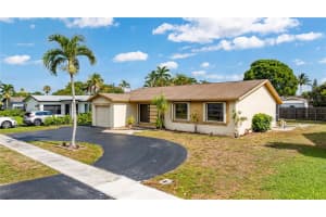 8641 NW 7th Ct, Pembroke Pines, FL 33024, Sold 09/10/24