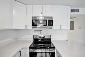 242 Markham L, Deerfield Beach, FL 33442, Sold 11/26/24