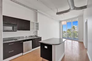 3029 NE 188th St APT 520, Aventura, FL 33180, Sold 07/25/24