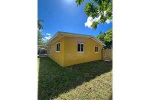 1535 NW 17th St, Fort Lauderdale, FL 33311, Sold 11/07/24