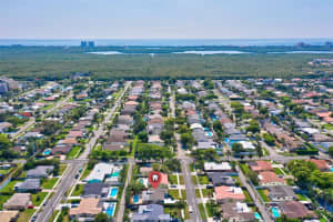 229 SE 4th St, Dania Beach, FL 33004, Sold 11/06/24