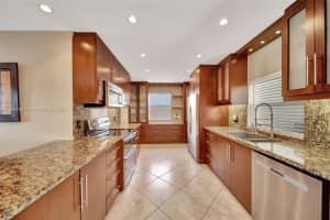 229 SE 4th St, Dania Beach, FL 33004, Sold 11/06/24
