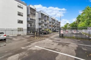 13500 NE 3rd Ct APT 221, North Miami, FL 33161, Sold 10/07/24