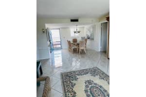 725 Lori Dr APT 308, Palm Springs, FL 33461, Sold 11/20/24