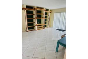 725 Lori Dr APT 308, Palm Springs, FL 33461, Sold 11/20/24