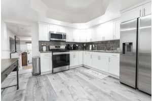 3025 NW 4th St, Miami, FL 33125, Sold 09/13/24