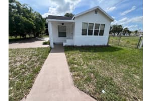 433 N 16th St, Fort Pierce, FL 34950, Sold 11/15/24