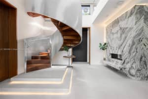 2179 Meridian Ave, Miami Beach, FL 33139, Sold 01/06/25