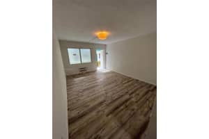 944 Meridian Ave APT 4, Miami Beach, FL 33139, Sold 02/25/25