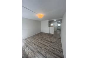 944 Meridian Ave APT 4, Miami Beach, FL 33139, Sold 02/25/25