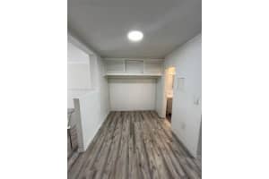 944 Meridian Ave APT 4, Miami Beach, FL 33139, Sold 02/25/25