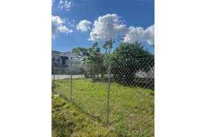 1510 NW 66th St, Miami, FL 33147, Sold 01/21/25