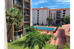 5201 NW 7th St APT 320, Miami, FL 33126, Sold 08/08/24