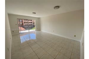 5201 NW 7th St APT 320, Miami, FL 33126, Sold 08/08/24