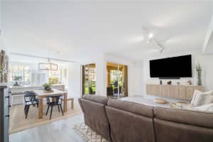 14807 Balgowan Rd Apt 103-12, Miami Lakes, FL 33016, Sold 07/22/24