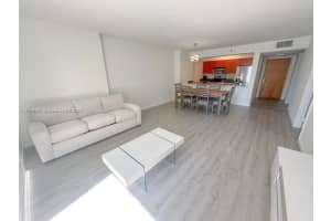 1200 Brickell Bay Dr APT 1721, Miami, FL 33131, Sold 10/24/24