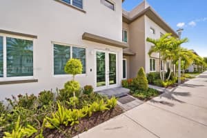 10351 NW 66th St, Doral, FL 33178, Sold 01/08/25