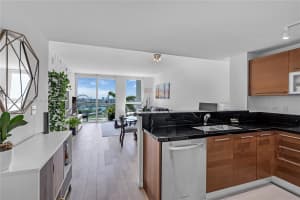 Vizcayne, 253 NE 2nd St APT 1207, Miami, FL 33132, Sold 12/20/24