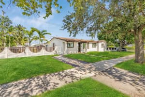 2901 Sw 92nd Ave Miami, FL 33165 - MLS#A11599853