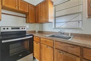 1200 Tallwood Ave APT 310, Hollywood, FL 33021, Sold 11/05/24
