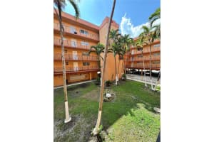 1950 W 56th St # 2212d, Hialeah, FL 33012, Sold 05/06/25