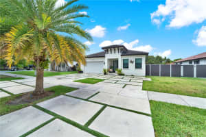 17320 SW 92nd Ct, Palmetto Bay, FL 33157, Sold 10/23/24