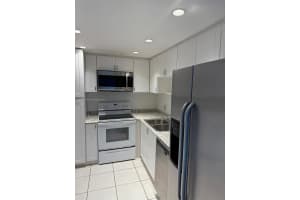 400 Kings Point Dr APT 719, Sunny Isles Beach, FL 33160, - MLS#A11600345