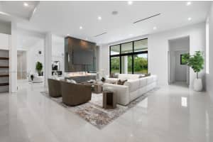 2944 Lake Ridge Ln, Weston, FL 33332, Sold 03/18/25