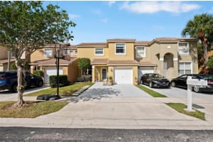 1270 NW 154th Ln, Pembroke Pines, FL 33028, Sold 07/29/24