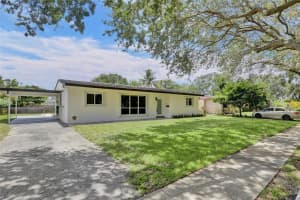 416 NW 46th Terrace, Plantation, FL 33317, Sold 01/27/25