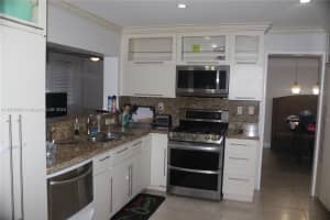8552 Windsor Dr, Miramar, FL 33025, Sold 01/10/25