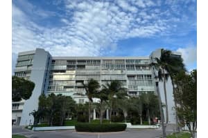 600 Grapetree Dr, Key Biscayne, FL 33149, Sold 07/15/24