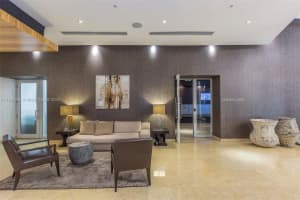 60 SW 13th St, Miami, FL 33130, Sold 09/25/24