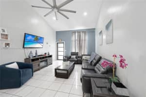 1271 SW 85th Ave, Pembroke Pines, FL 33025, Sold 08/13/24