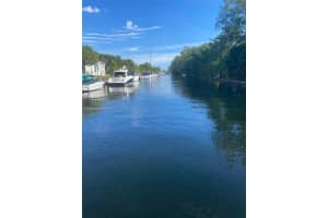 6489 Bay Club Dr 4, Fort Lauderdale