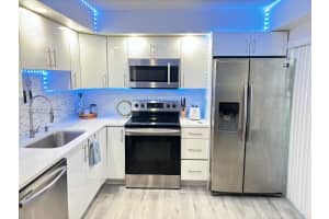 20210 NE 3rd Ct APT 1, Miami, FL 33179, Sold 08/29/24