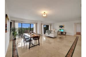 1800 NE 114th St APT 411, Miami, FL 33181, Sold 07/16/24