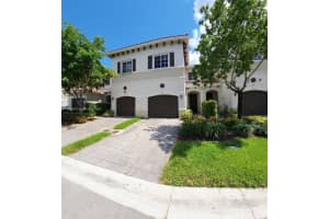 334 NE 47th Pl, Pompano Beach, FL 33064, Sold 09/20/24