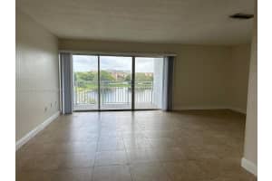 9359 Fontainebleau Blvd APT F417, Miami, FL 33172, Sold 07/19/24