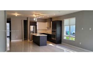 6310 NW 103rd Pl UNIT 106, Miami, FL 33178, Sold 12/06/24