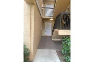 5801 Riverside Dr, Coral Springs, FL 33067, Sold 10/03/25