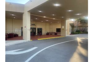 16325 Golf Club Rd APT 212, Weston, FL 33326, Sold 11/01/24