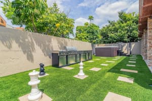 18336 NW 61st Pl, Hialeah, FL 33015, Sold 08/13/24