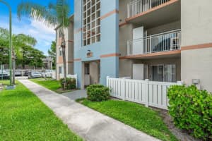 18850 NW 57th Ave APT 303, Hialeah, FL 33015, Sold 07/09/24