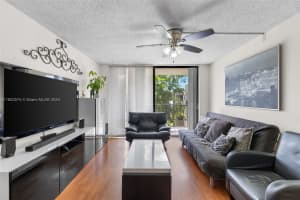 8004 SW 149th Ave APT C403, Miami, FL 33193, Sold 09/12/24