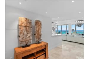 6799 Collins Ave 702, Miami Beach