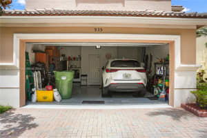 935 Phoenix Way, Weston, FL 33327, Sold 08/29/24